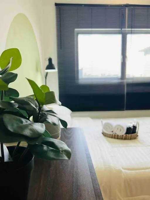 New Chic Cosy Sepang Klia Klia2 5-7 Pax Apartment