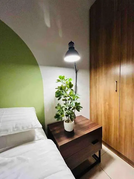 New Chic Cosy Sepang Klia Klia2 5-7 Pax Apartment Malaysia