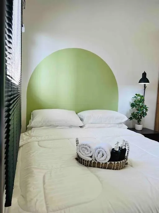 New Chic Cosy Sepang Klia Klia2 5-7 Pax Apartment