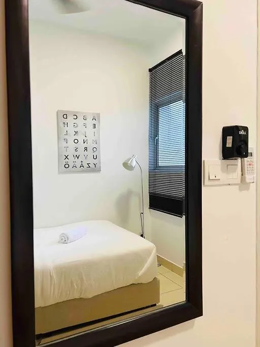 New Chic Cosy Sepang Klia Klia2 5-7 Pax Apartment