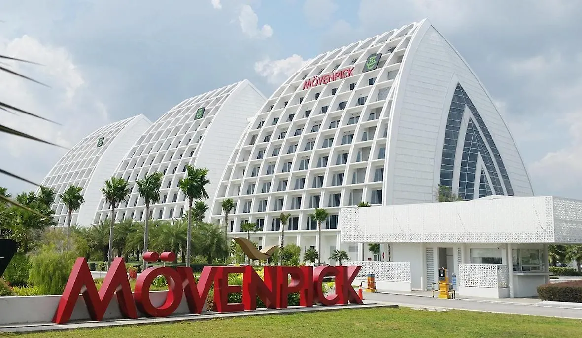 New Chic Cosy Sepang Klia Klia2 5-7 Pax Apartment