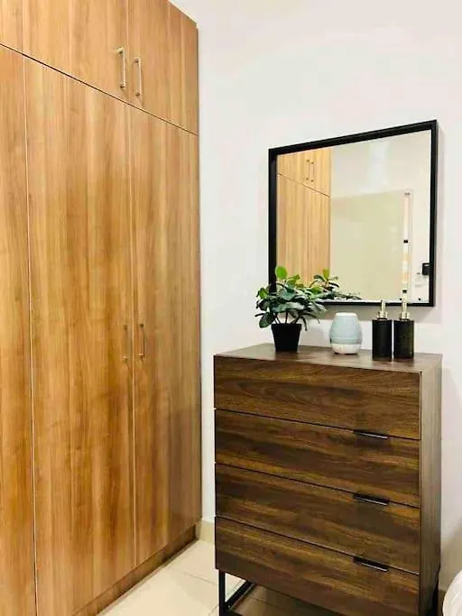 New Chic Cosy Sepang Klia Klia2 5-7 Pax Apartment