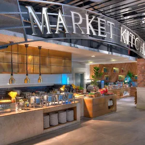 Movenpick & Convention Centre Klia Сепанг