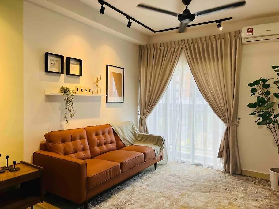 New Chic Cosy Sepang Klia Klia2 5-7 Pax Apartment