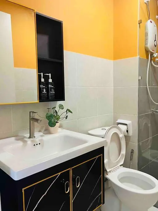 New Chic Cosy Sepang Klia Klia2 5-7 Pax Apartment